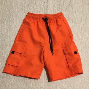 Like new Boy’s swim shorts XS/6